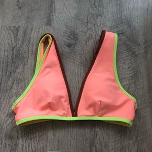 Aerie top